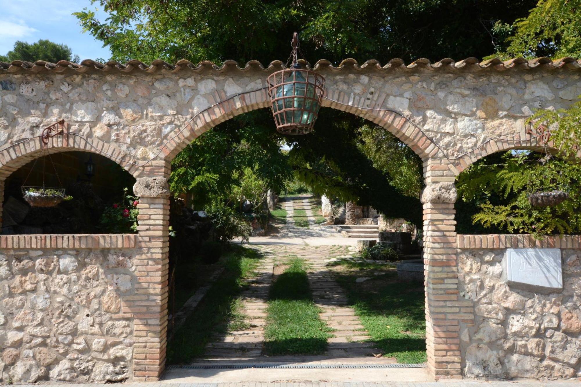 ホテル El Recer Sant Pau d'Ordal エクステリア 写真