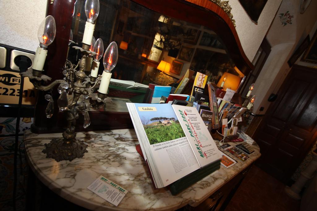ホテル El Recer Sant Pau d'Ordal エクステリア 写真